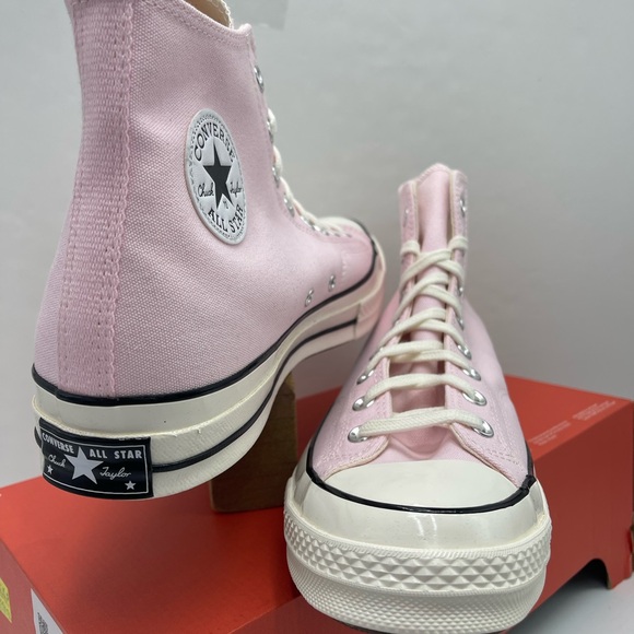 Converse Men’s A10527F
CHUCK 70 HI
PINK FROSTING/EGRET/BLACK High-Top Sneakers - Picture 9 of 16